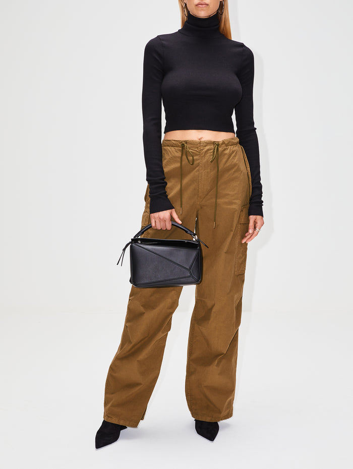 Cropped Fitted Turtleneck Top