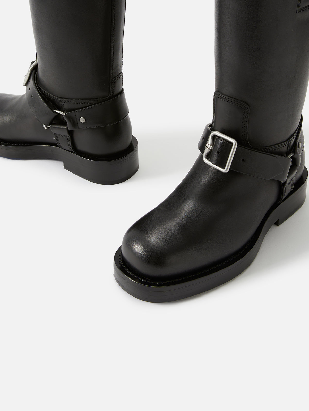 view 3 - Low Saddle Boot