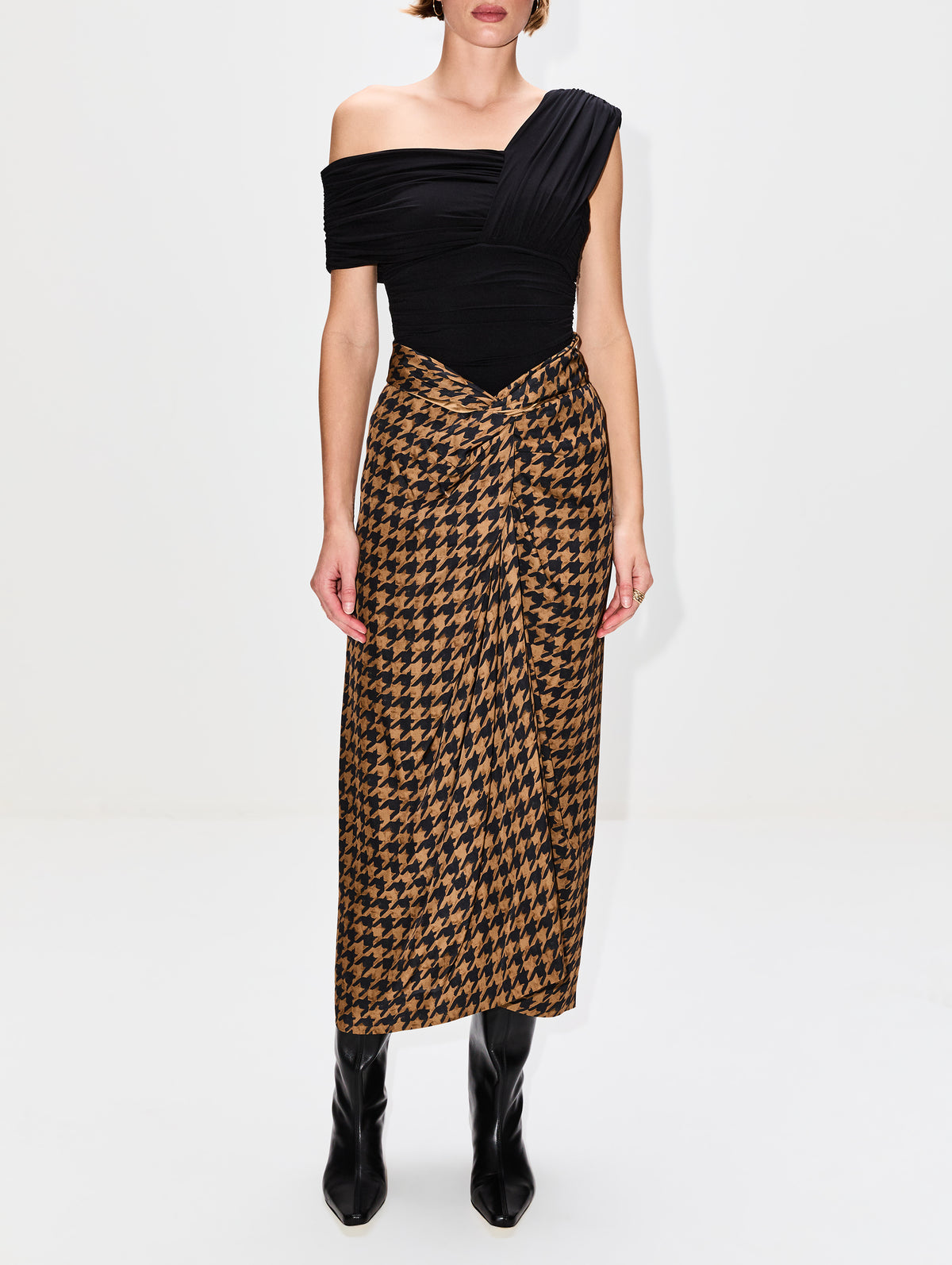 Sidras Skirt,DRIES VAN NOTEN,CAMEL,Image 2