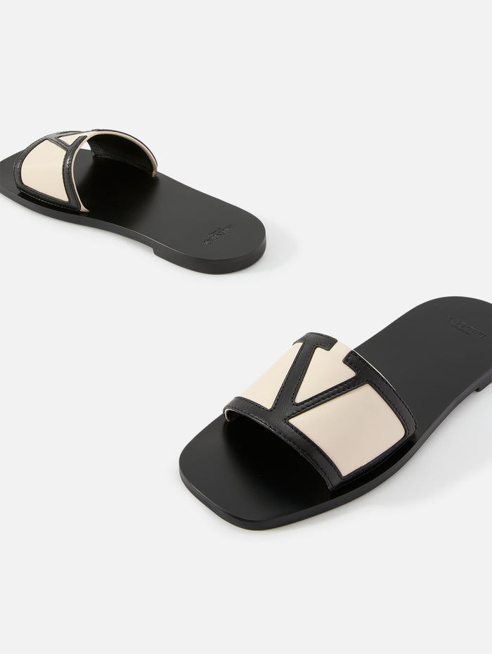Viva Superstar Slide,VALENTINO GARAVANI,BUTTER/WHITE,Image 1