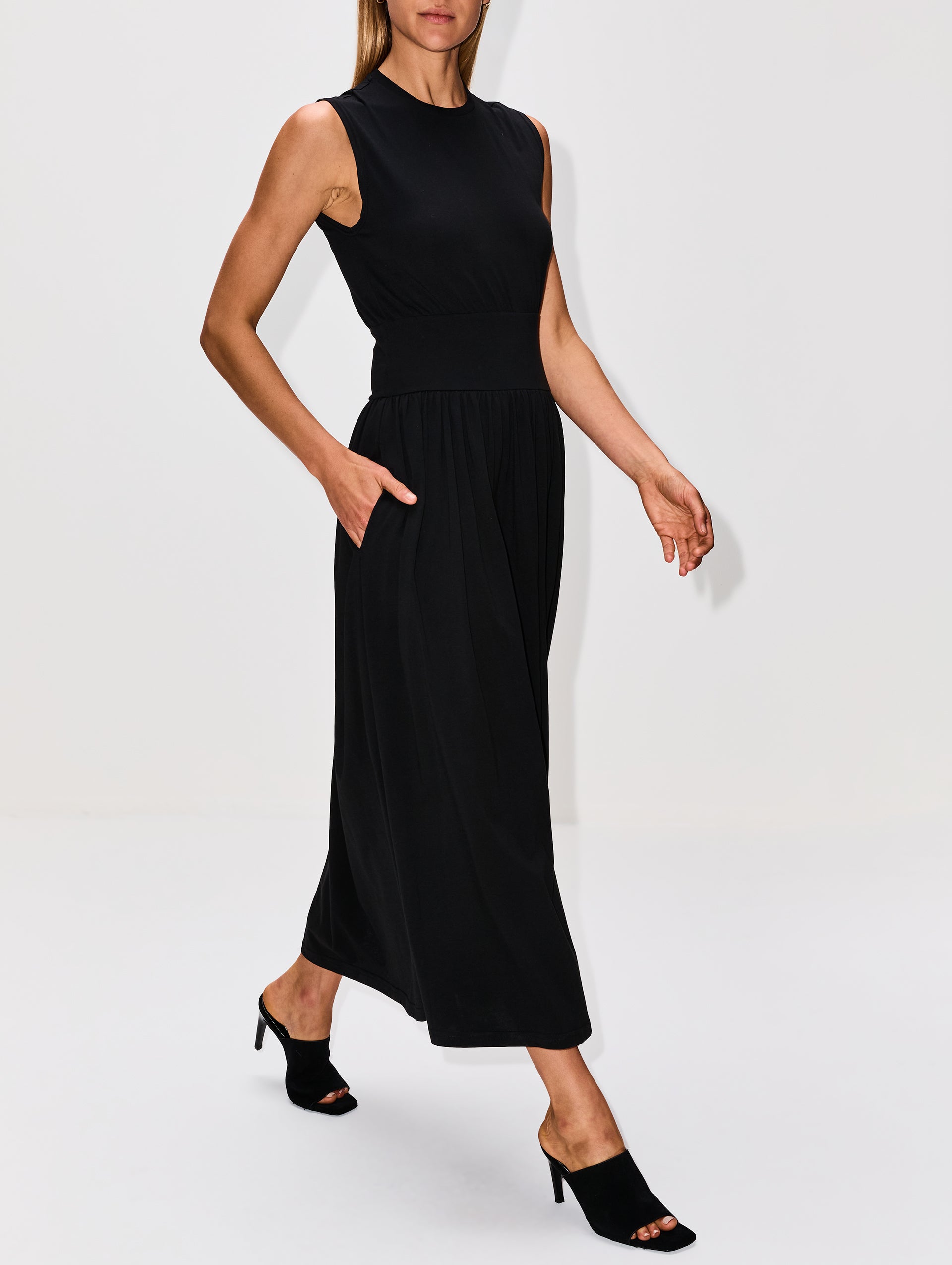 Sleeveless Cotton Tee Dress | TOTÉME | elysewalker