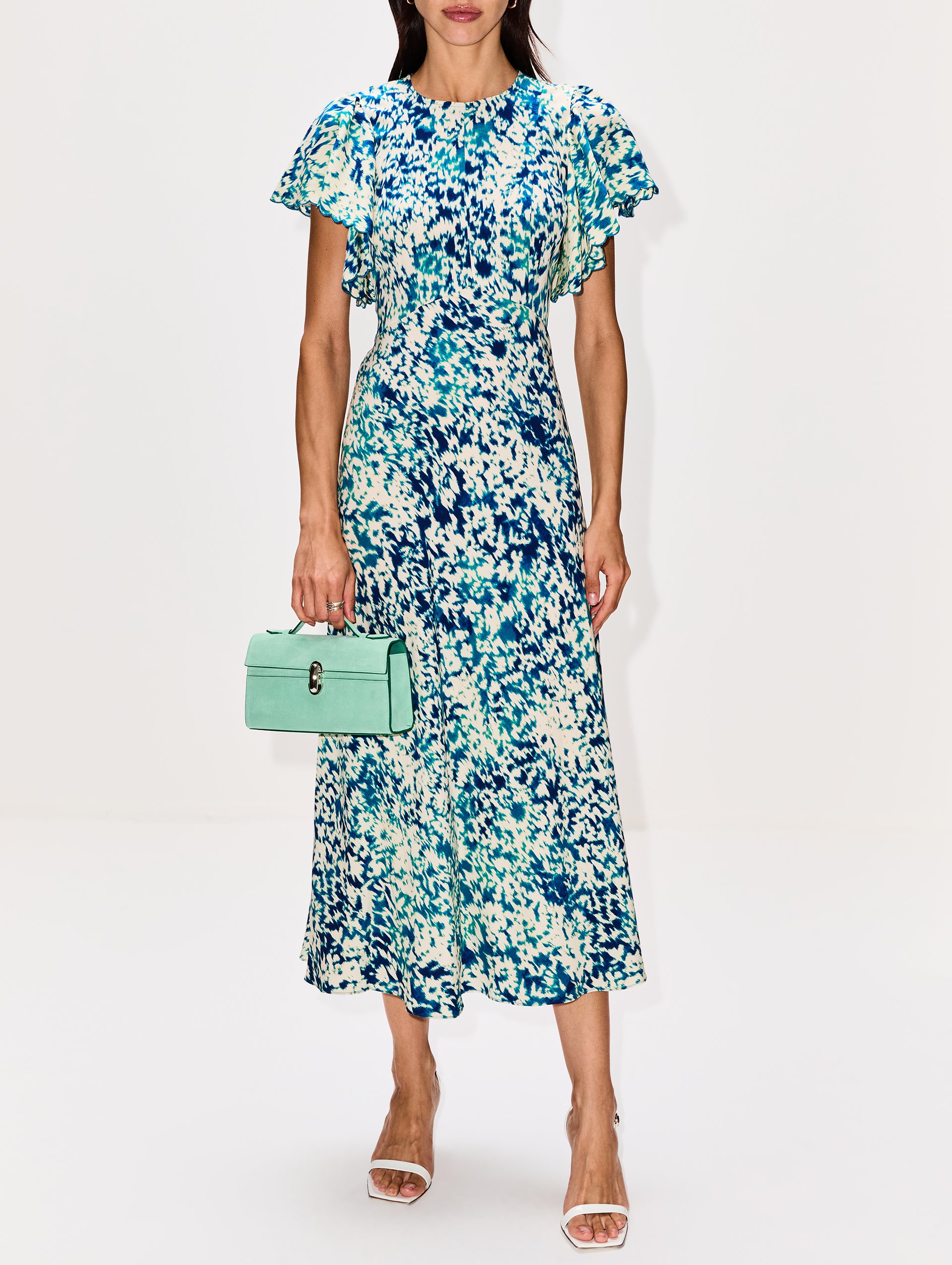 Symmetry Pochette Bag | SAVETTE | elysewalker