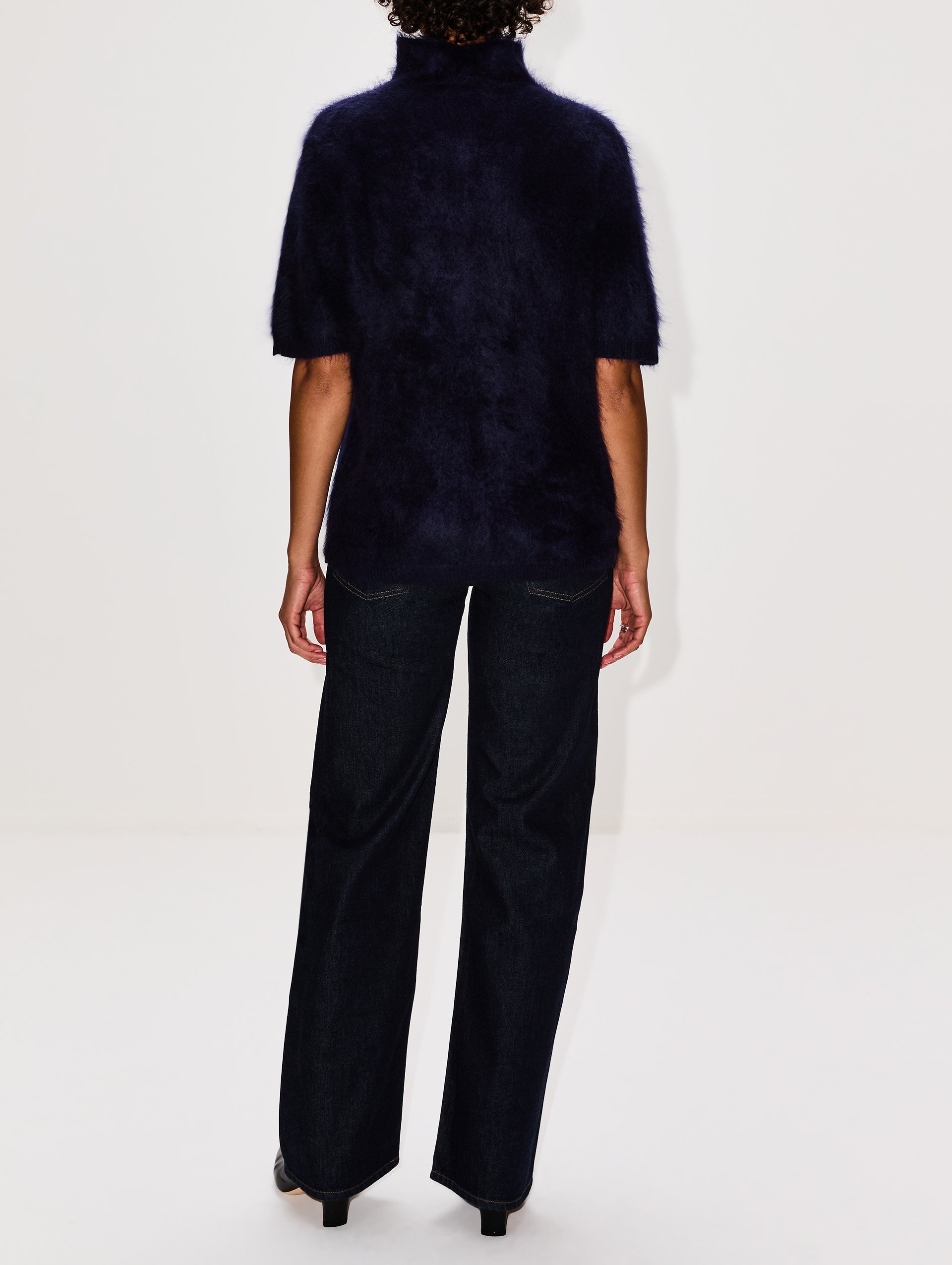 Madelene T-Shirt | LISA YANG | elysewalker