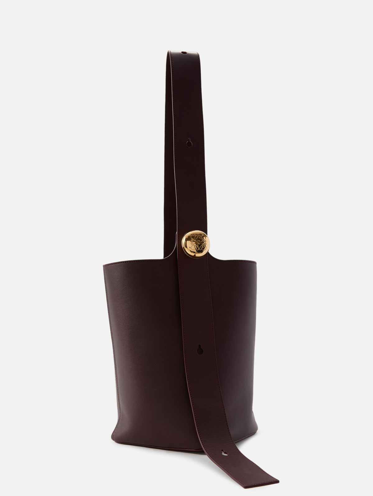 Medium Pebble Bucket Bag,LOEWE,DARK BURGUNDY,Image 1