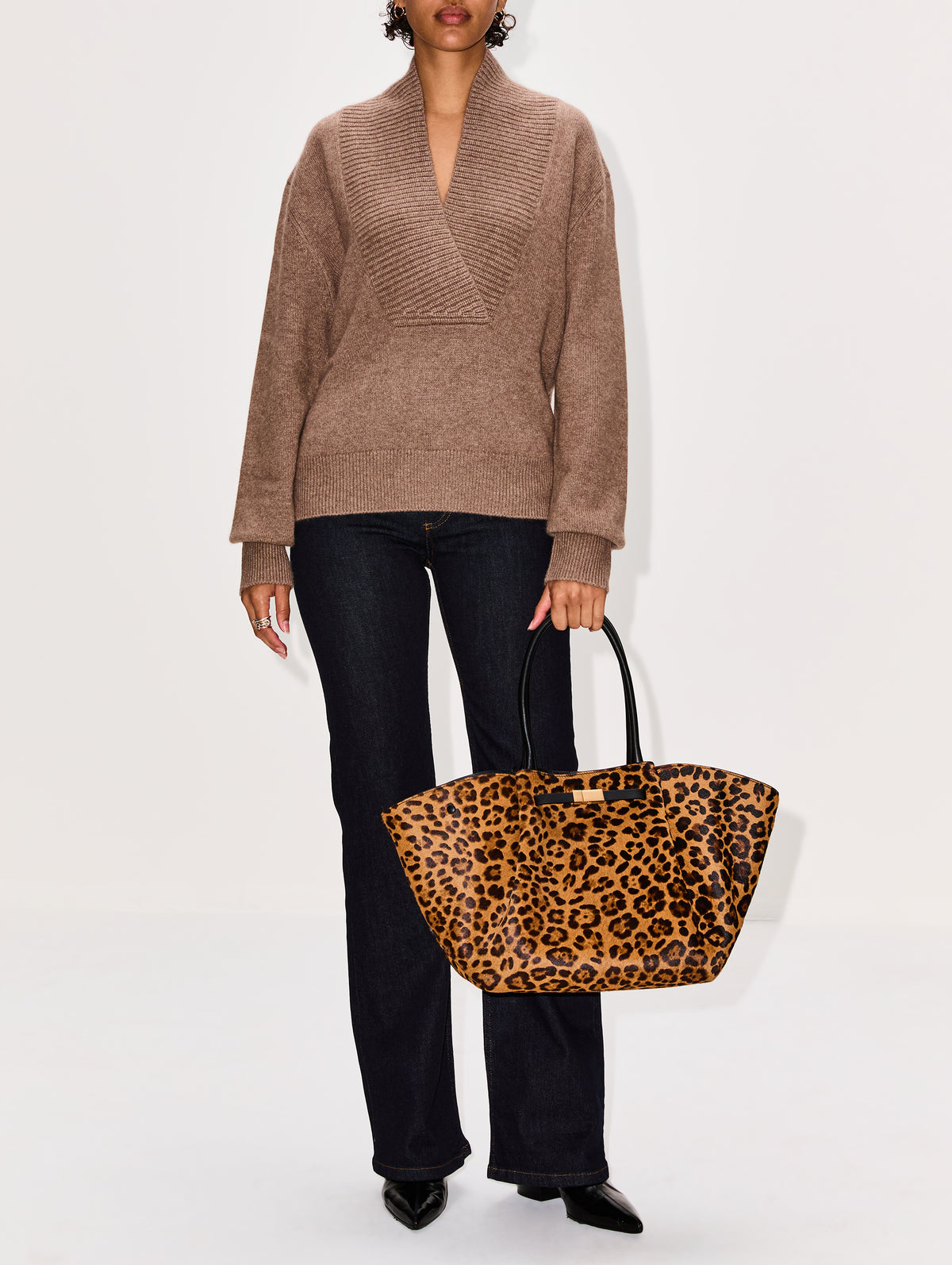 Makela Large V Neck Sweater,LOULOU DE SAISON,TAUPE MELANGE,Image 2