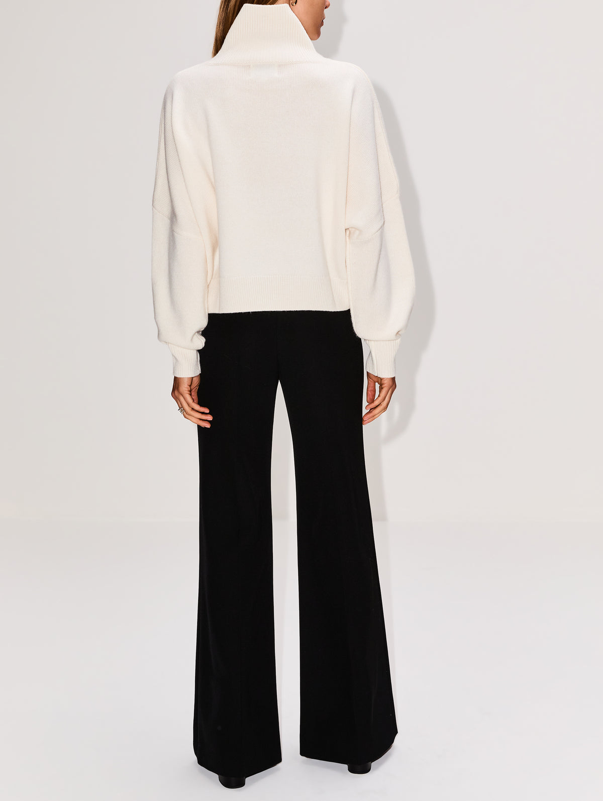 Luke Stand Collar Sweater,LOULOU DE SAISON,IVORY,Image 3