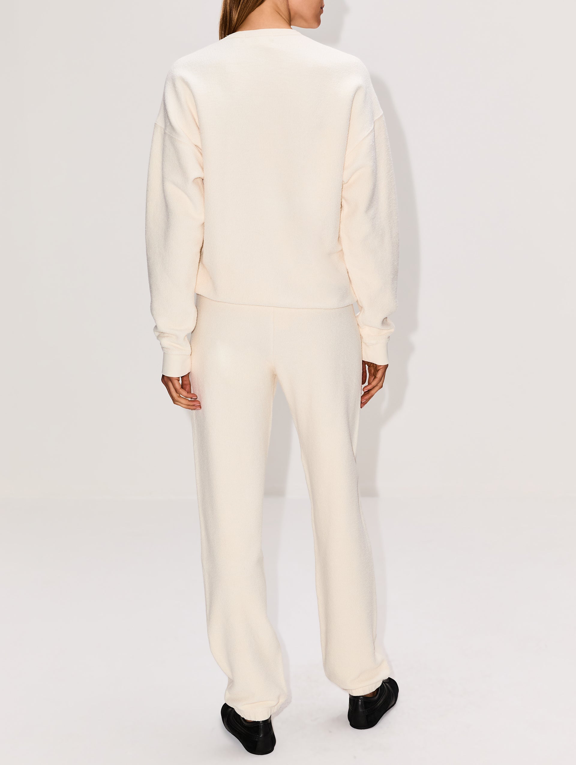 Classic Crew Sweatshirt | ÉTERNE | elysewalker