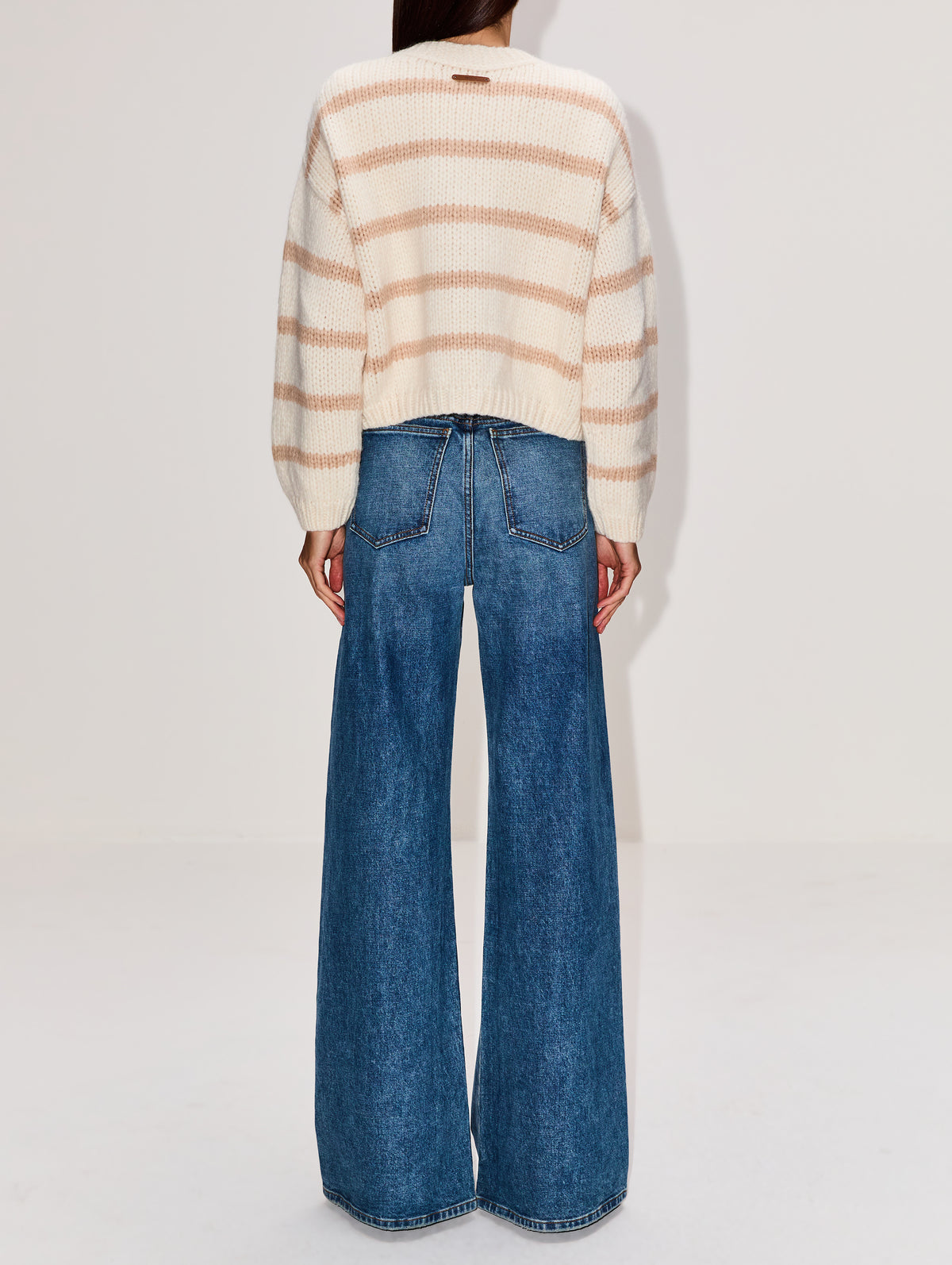 Arlowe Cardigan,BIRDS OF PARADIS BY TROVATA,ANTIQUE WHITE,Image 3