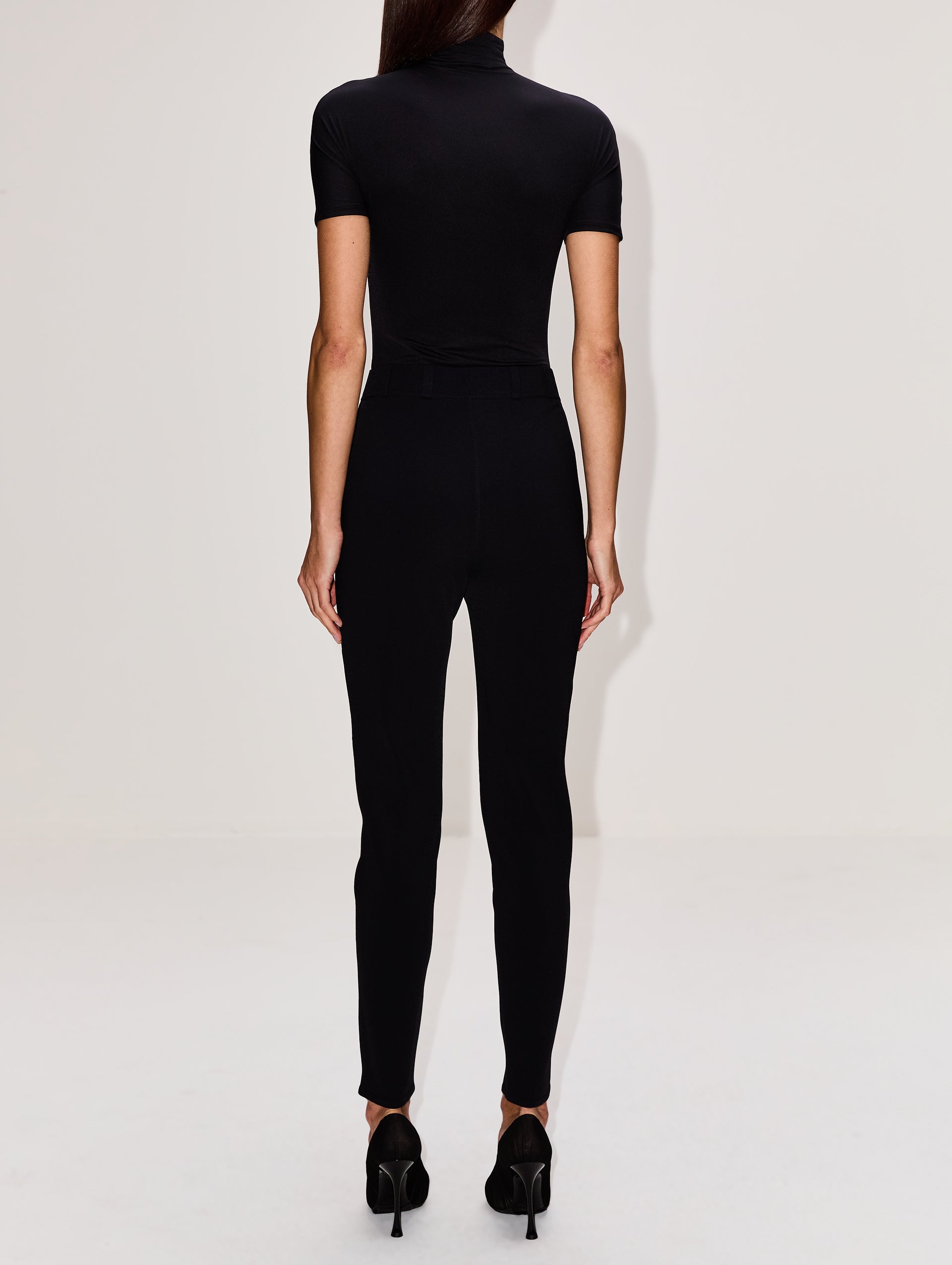 Loops Legging | ALAIA | elysewalker