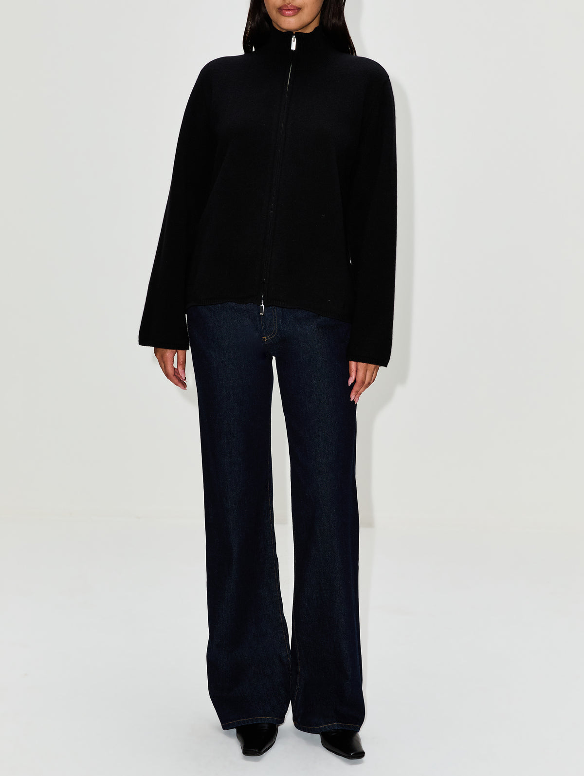Gabi Zipped Cardigan,LOULOU DE SAISON,BLACK,Image 2