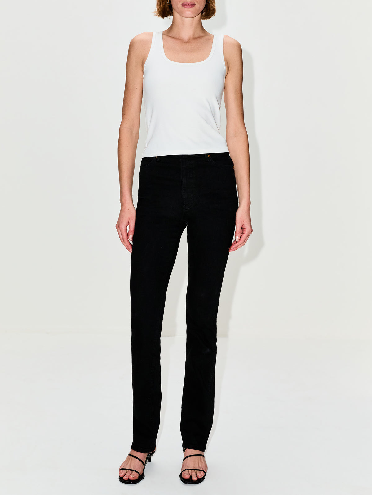 Low Scoop Tank Top,AMBROSE,WHITE,Image 2