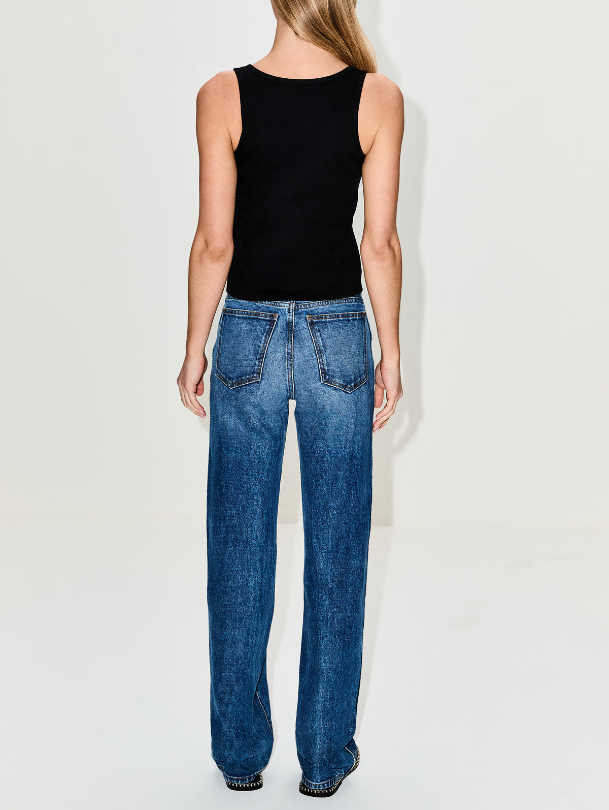 Low Scoop Tank Top,AMBROSE,BLACK,Image 3