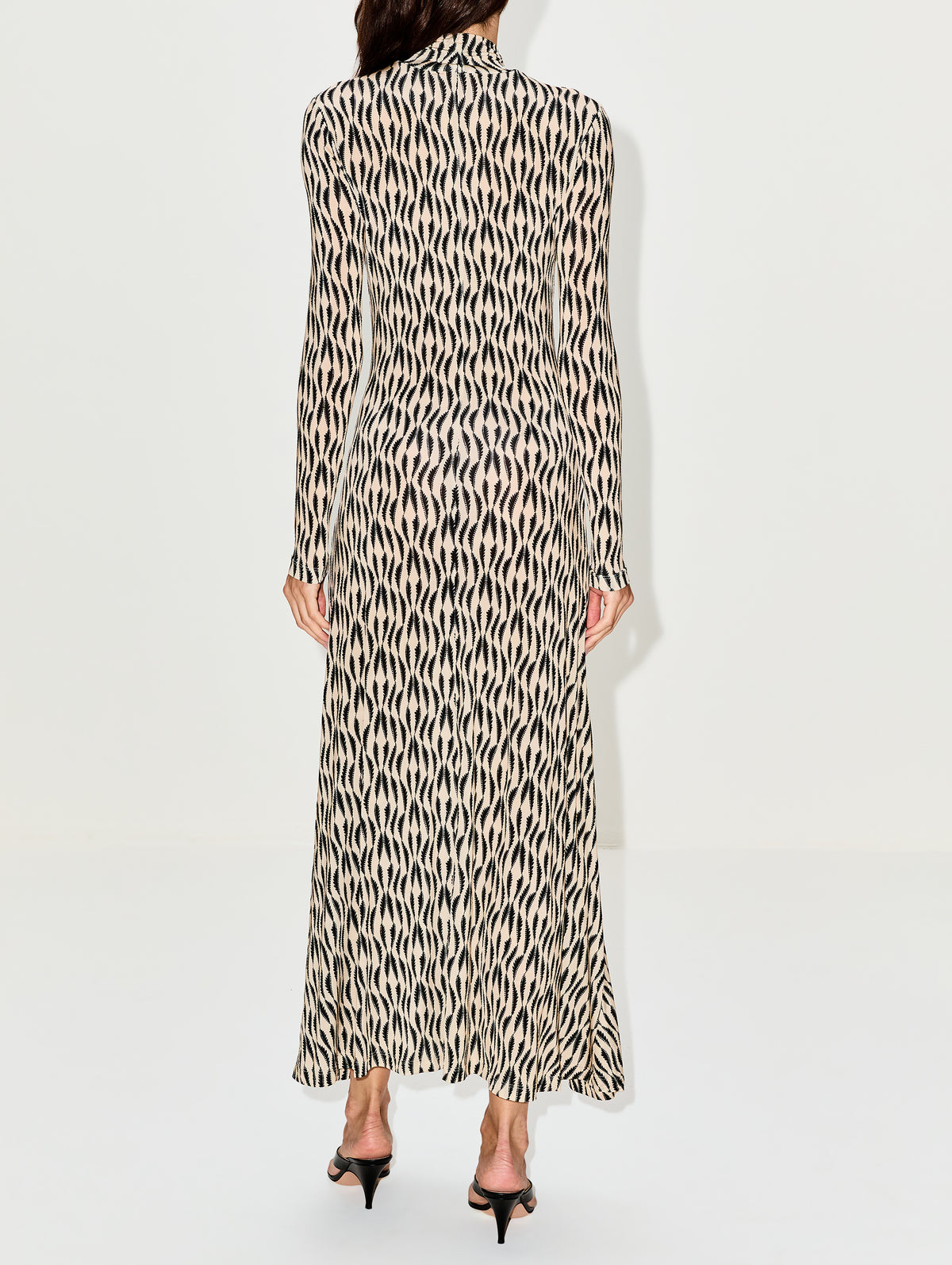 Ruced Turtleneck Dress,ULLA JOHNSON,SILHOUETTE,Image 4