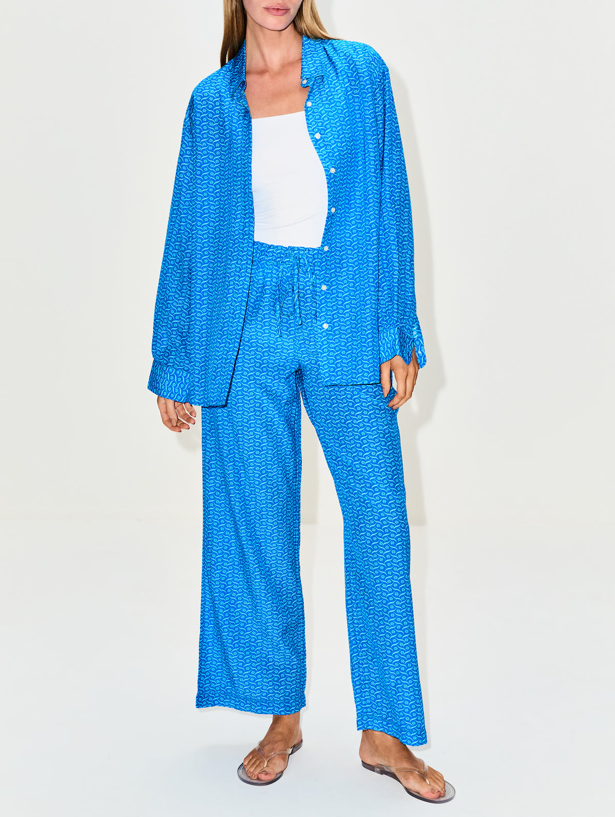 Emili Oversized Shirt,BIRDS OF PARADIS BY TROVATA,CERULEAN FLORAL,Image 2