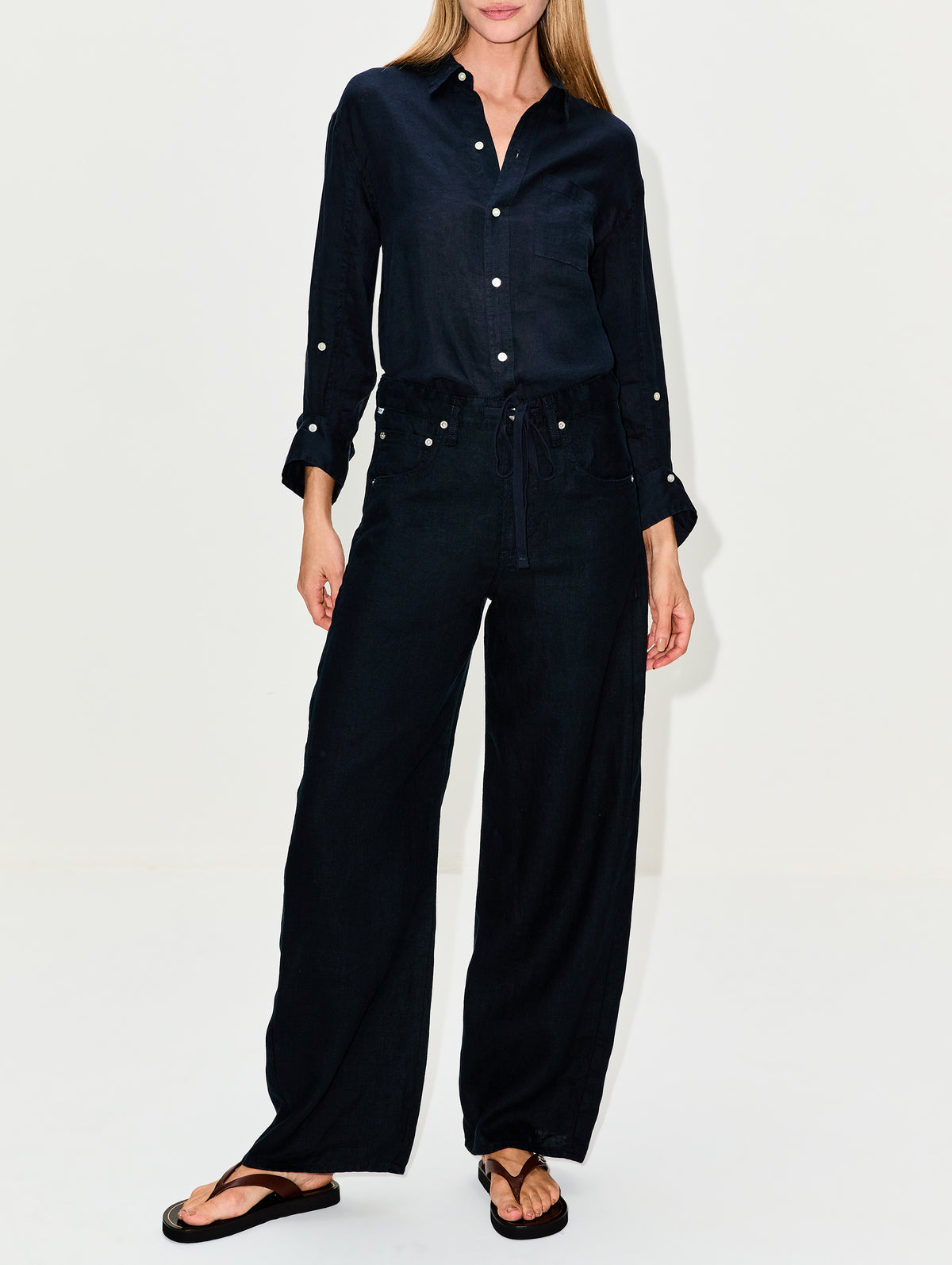 Kayla Shrunken Shirt,CITIZENS OF HUMANITY,NAVY,Image 2