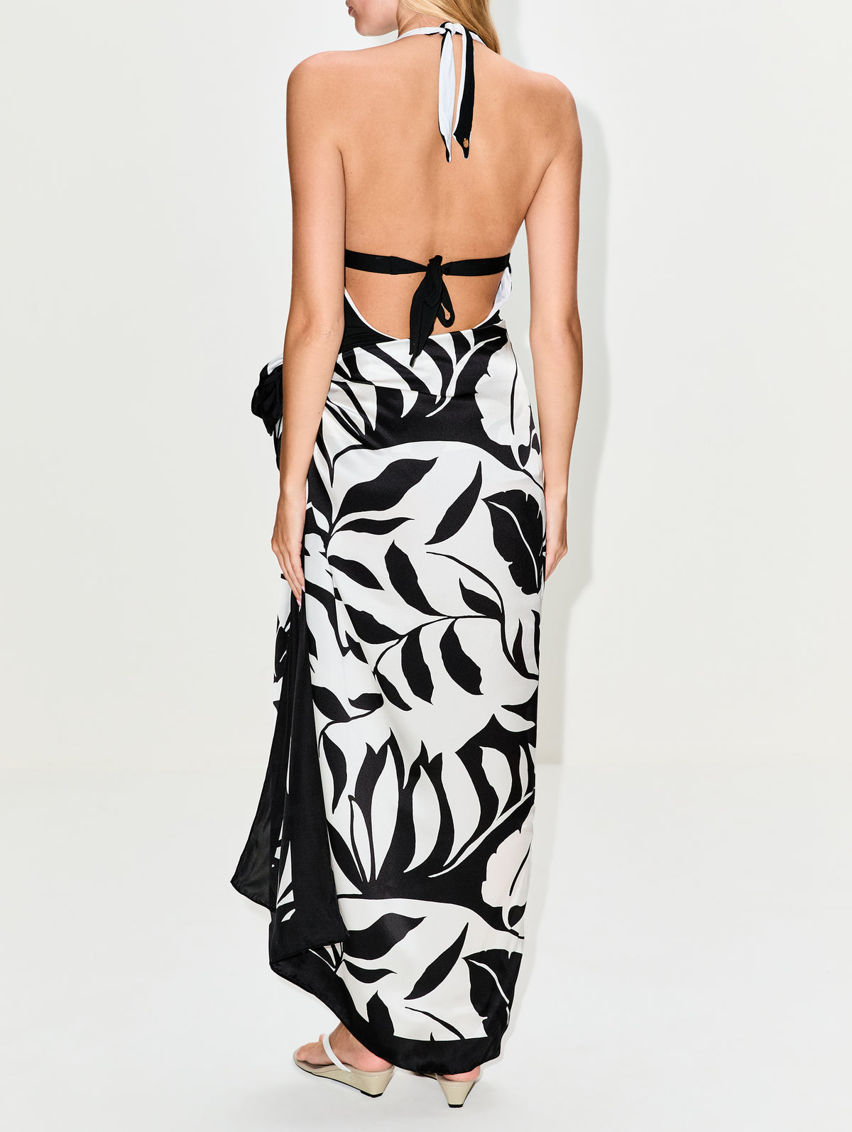 Swim Wrap,MAX MARA,BLACK FLORAL,Image 4