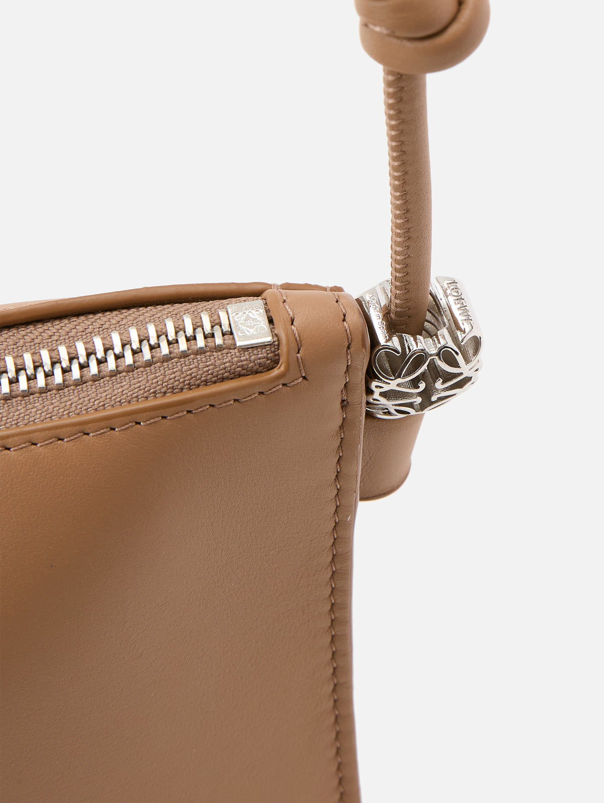 Joya Pouch,LOEWE,MOCHA,Image 3