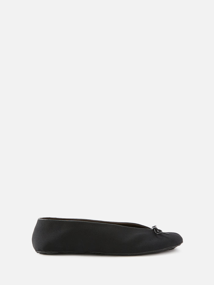 Fay Flat,THE ROW,BLACK,Image 1