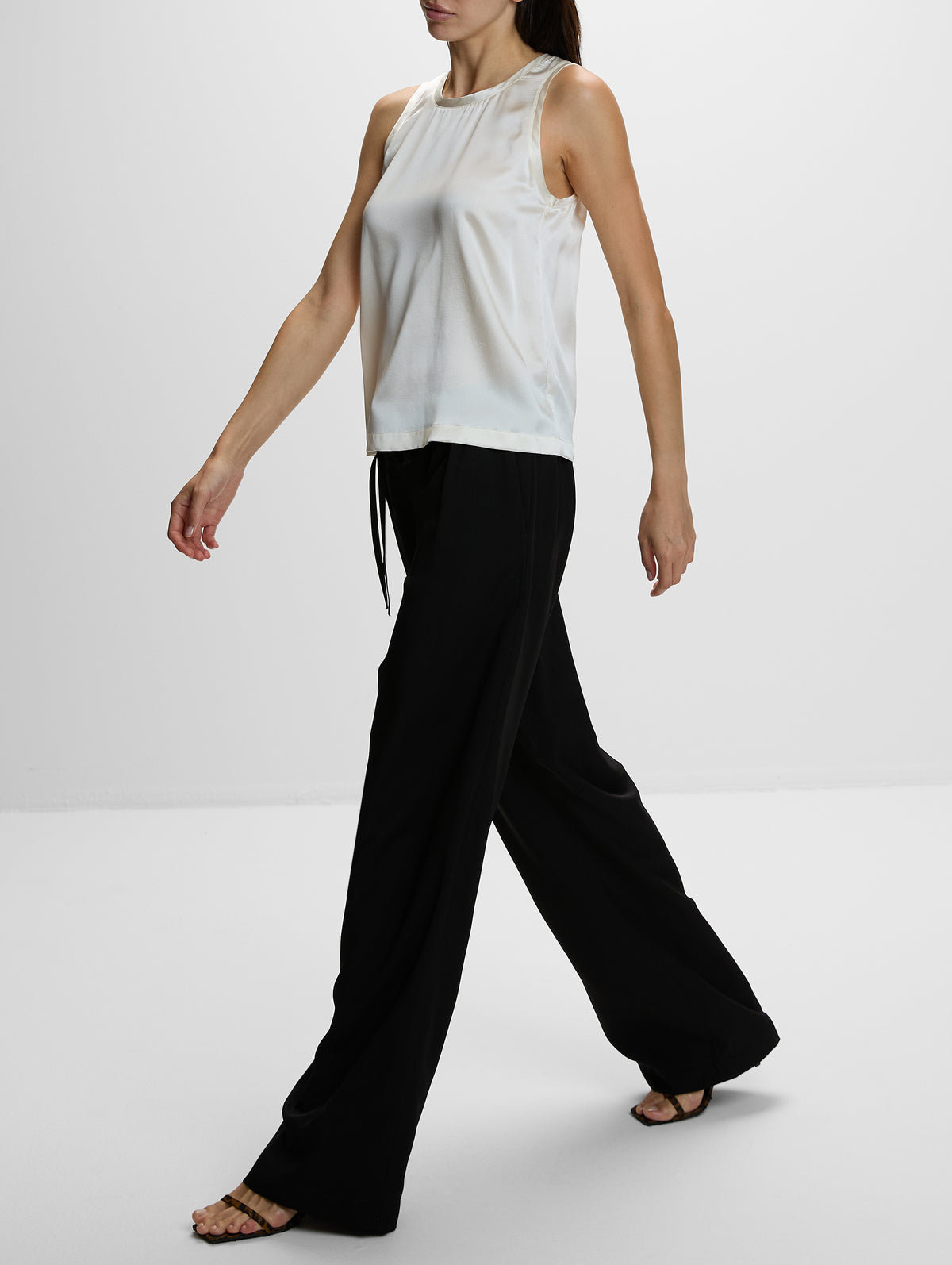 Ellon Straight Pant,LOULOU DE SAISON,BLACK,Image 3