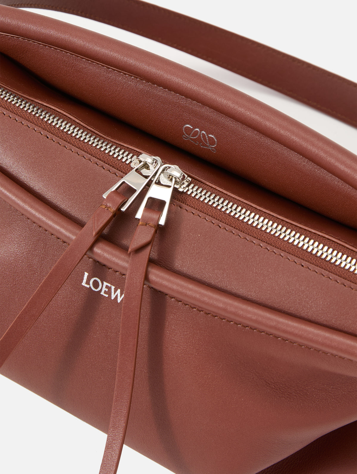 Whisker Small Bag,LOEWE,COGNAC,Image 4
