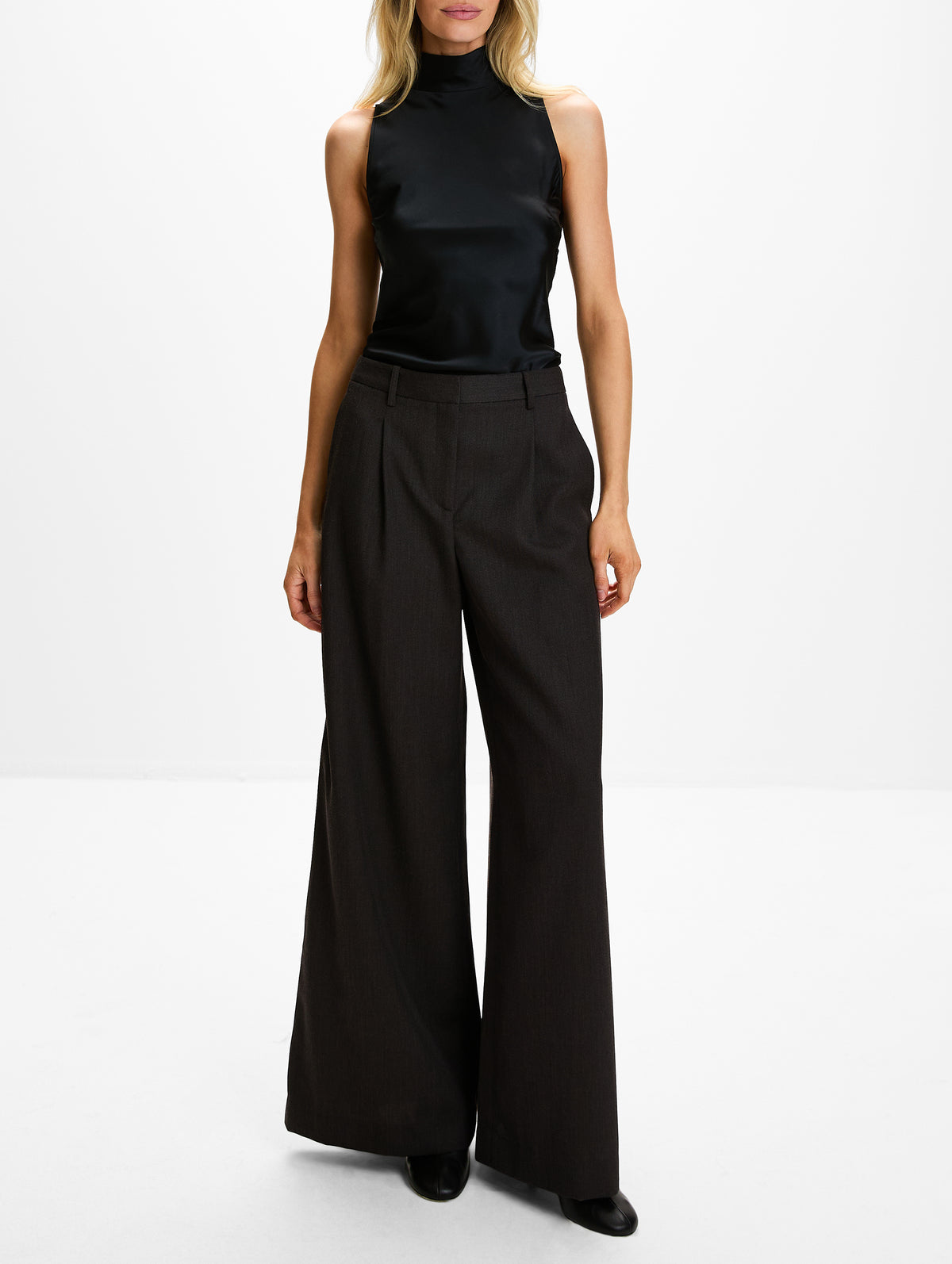 Gwen Trouser,TWP,DARK CHOCOLATE,Image 2