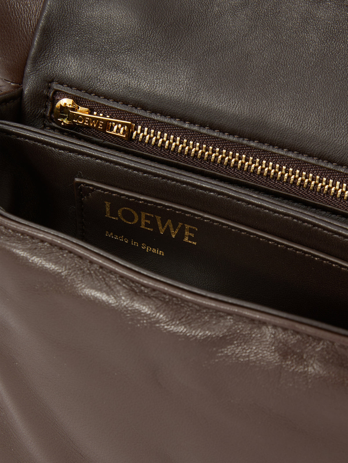 NWT LOEWE Clay Green Leather Puffer Goya Shoulder Bag Size OS